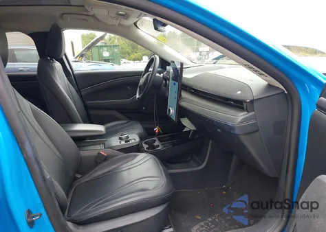 2022 Ford Mustang Mach-E Premium z USA, uszkodzony, nr VIN 3FMTK3R78NMA28119